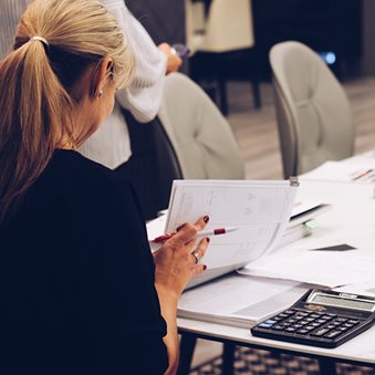 Convocatoria para consultor especializado de la convocatoria Clúster Más Pro: Acompañamiento